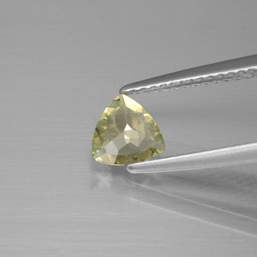 Diasporo cangiante naturale  da 0,45 ct, trillion, VVS-VS