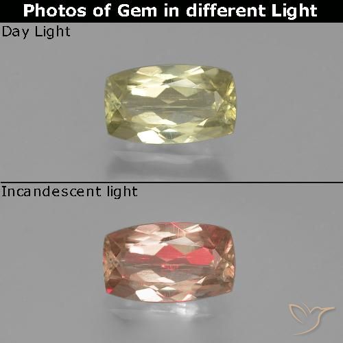 Diaspro cangiante Giallo dorato chiaro naturale da 1.13 ct, Cuscino, VS-SI