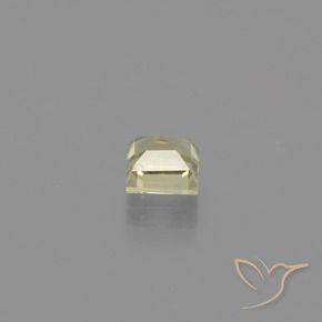 Diaspro cangiante Giallo molto pallido naturale da 0.83 ct, Quadrato, VVS-VS