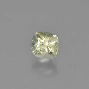 Diasporo cangiante naturale giallo da 0,69 ct, taglio a cuscino, VS