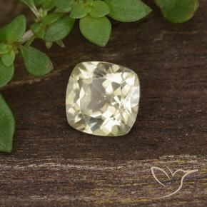 Diaspro cangiante Giallo pallido naturale da 0.74 ct, Cuscino, VVS-VS