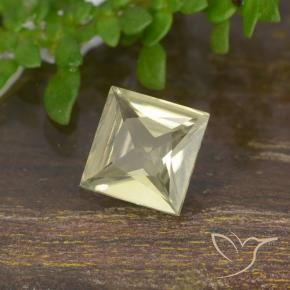 Diaspro cangiante Giallo molto chiaro naturale da 0.66 ct, Quadrato, VVS-VS