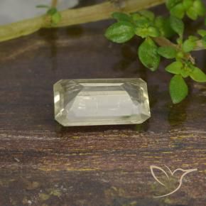 Diaspro cangiante Giallo pallido naturale da 0.82 ct, Ottagonale / Taglio smeraldo, VS