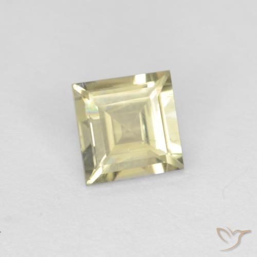 Diasporo cangiante naturale giallo da 0,70 ct, quadrato, VS