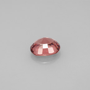 Granato cangiante Rosato ad arancio naturale da 1.31 ct, Taglio ovale, VVS-VS