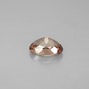 Granato cangiante Rosato a rosso-rosa naturale da 0.62 ct, Taglio ovale, VS