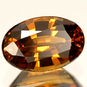 Granato cangiante Arancione naturale da 0.65 ct, Taglio ovale, VVS-VS