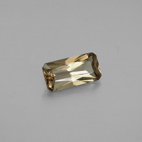 Granato cangiante Marrone verdastro a rosa rossa naturale da 0.67 ct, Taglio smeraldo, VS