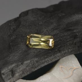 Granato cangiante Medium Yellow  naturale da 0.72 ct, Ottagonale / Taglio smeraldo, VVS