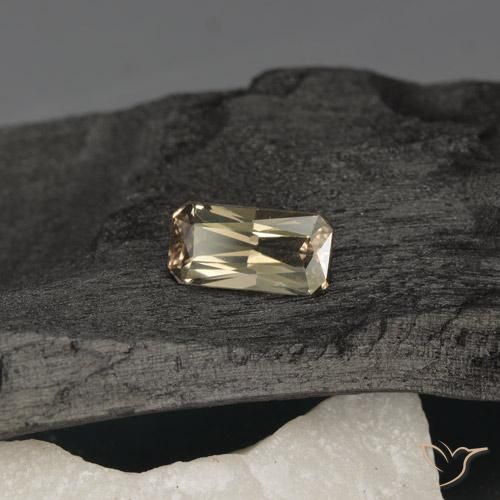 Granato cangiante Giallo caldo naturale da 0.76 ct, Ottagonale / Taglio smeraldo, VVS