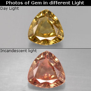 Granato cangiante naturale multicolore da 0,77 ct, trillion, VS