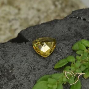 Granato cangiante naturale giallo da 0,61 ct, trillion, VS