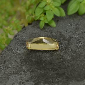 Granato cangiante Giallo dorato naturale da 0.61 ct, Taglio smeraldo, VS