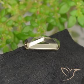 Granato cangiante Oro naturale da 0.65 ct, Taglio smeraldo, VVS