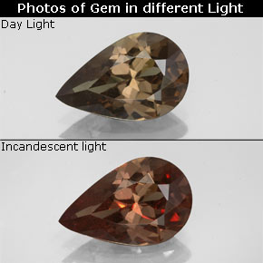 Granato cangiante Marrone dorato ad arancione naturale da 2.21 ct, Forma a pera, VS