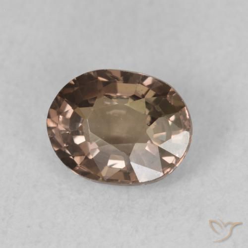 Granato cangiante Marrone Chiaro Medio naturale da 0.79 ct, Ovale, VVS-VS