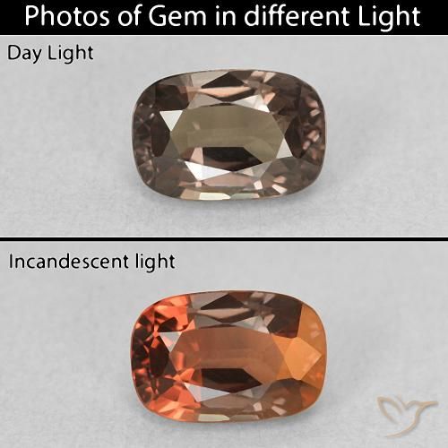 0.97ct Naturale Marrone Chiaro Medio Granato cangiante, Cuscino, VVS