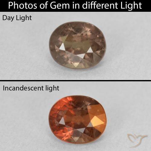 1.21ct Naturale Marrone Chiaro Medio Granato cangiante, Ovale, VS
