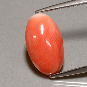 Corallo naturale rosa da 2,85 ct, taglio ovale, opaco