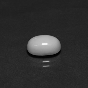 Corallo naturale bianco da 2,29 ct, taglio ovale, opaco