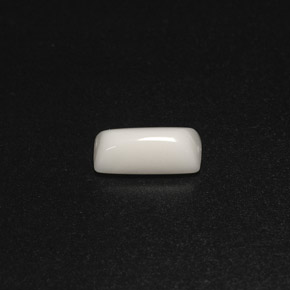 Corallo naturale bianco da 1,98 ct, baguette, opaco