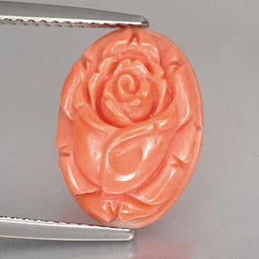 Corallo naturale rosa da 5,90 ct, forma fantasia, opaco