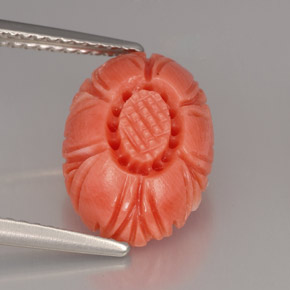 Corallo naturale rosa da 3,32 ct, forma fantasia, opaco