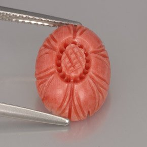 Corallo naturale rosa da 4,16 ct, forma fantasia, opaco