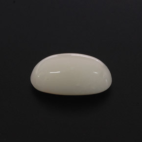 Corallo naturale bianco da 2,85 ct, taglio ovale, opaco
