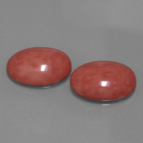 Corallo naturale rosa da  ct, taglio ovale, opaco