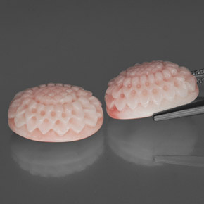 Corallo naturale rosa da  ct, forma fantasia, opaco