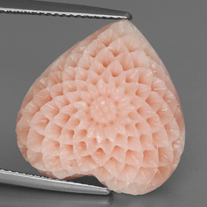 Corallo naturale rosa da 22,67 ct, a forma di cuore, opaco
