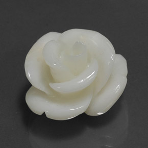 Corallo naturale bianco da 9,54 ct, forma fantasia, opaco