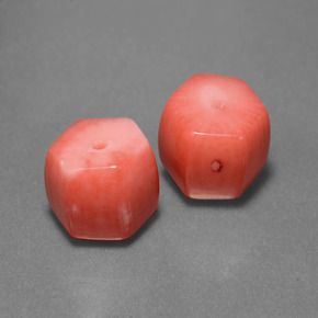 Corallo naturale rosa da  ct, forma fantasia, opaco