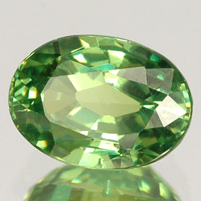Granato demantoide naturale verde da 1,47 ct, taglio ovale, VS