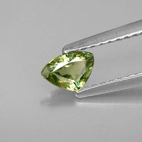 Granato demantoide naturale verde da 0,31 ct, trillion, VS