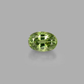 Granato demantoide naturale verde da 0,72 ct, taglio ovale, VS