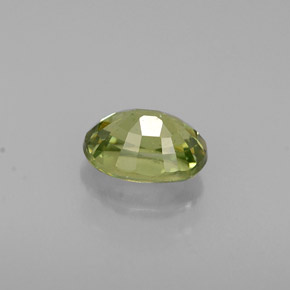 Granato demantoide naturale verde da 0,68 ct, taglio ovale, VS