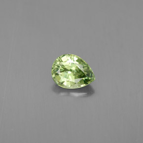 Granato demantoide naturale verde da 0,43 ct, taglio a pera, VS