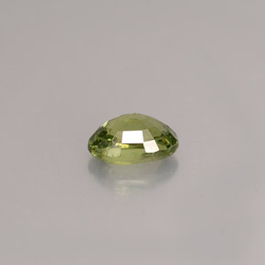 Granato demantoide naturale verde da 0,68 ct, taglio ovale, VS-SI