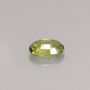 Granato demantoide naturale verde da 0,59 ct, taglio ovale, VS
