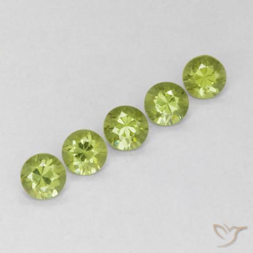 Gemme di Granato demantoide Verde giallastro vivace naturale da 0.83 ct, Rotondo, VS