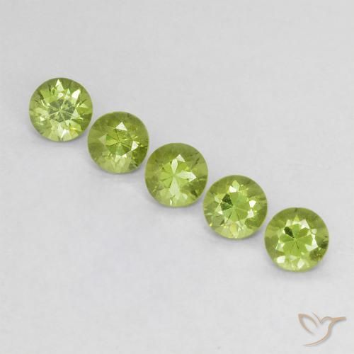 0.78ctw Naturale Verde medio Granato demantoide, Rotondo, VS