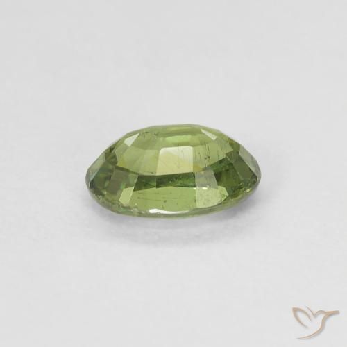 Granato demantoide Verde giallastro naturale da 0.61 ct, Ovale, VS