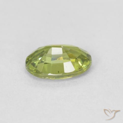 Granato demantoide Medium Light Green naturale da 0.60 ct, Ovale, VS