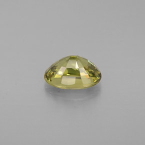 Granato demantoide naturale verde da 0,68 ct, taglio ovale, VS