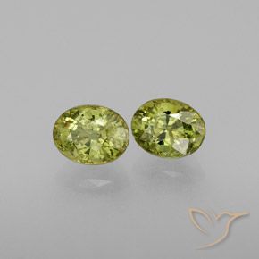 Gemme di Granato demantoide Medium Light Green naturale da 0.87 ct, Ovale, VS-SI