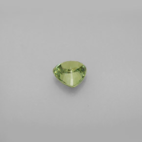 Granato demantoide naturale verde da 0,77 ct, trillion, VS
