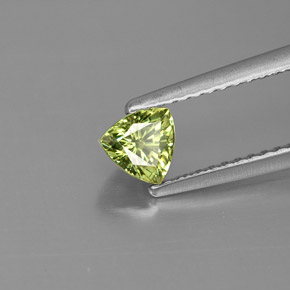 Granato demantoide naturale verde da 0,55 ct, trillion, VS