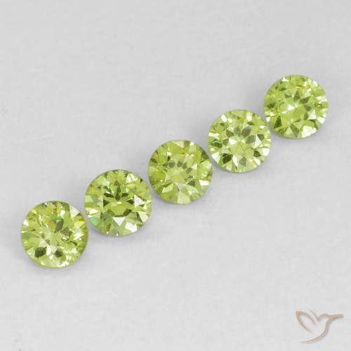 Gemme di Granato demantoide Verde chiaro e vivace naturale da 0.76 ct, Rotondo, VVS-VS